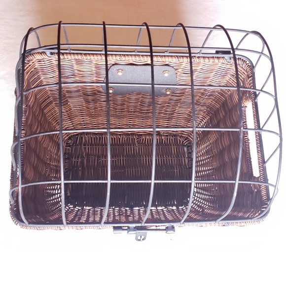 Nantucket Bike Basket - Picture 4 of 7